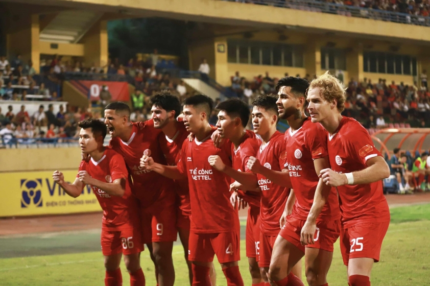 Trực tiếp Hà Nội 1-0 Viettel: Tấn công liên tục-708242