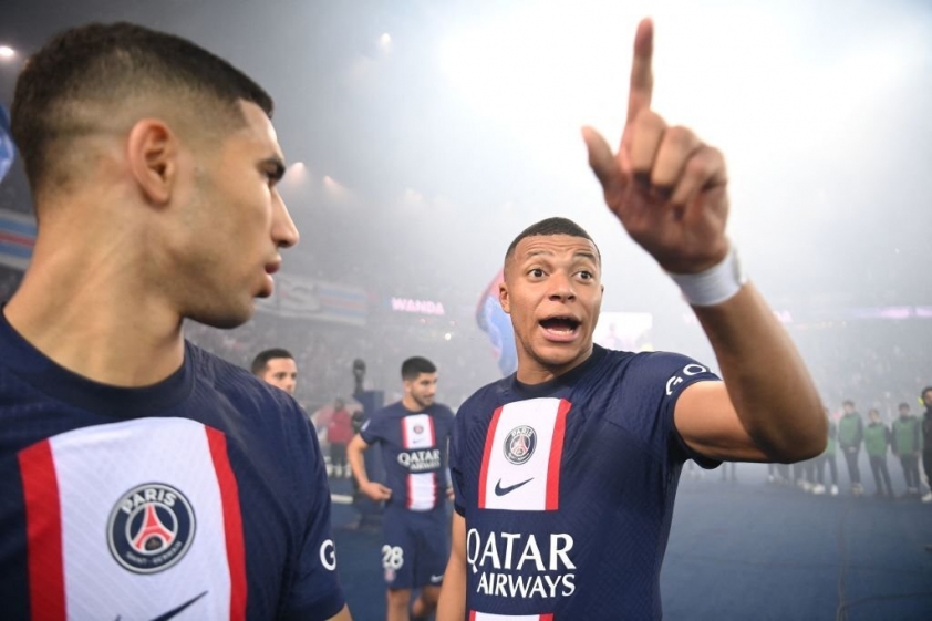 NÓNG: Giảng hòa bất thành, PSG ép buộc Mbappe cam kết tương lai 204736
