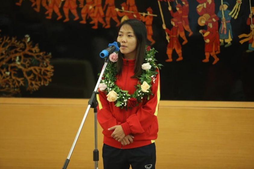 Trực tiếp lễ đón đội tuyển Việt Nam: Vinh danh các cô gái vàng 110210