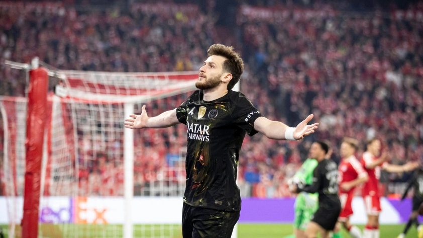 Kvaratskhelia nối dài những ngày tươi đẹp cùng PSG