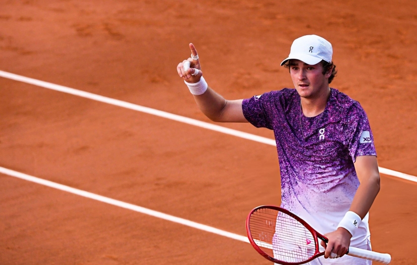 Djokovic thắng nhọc, chuẩn bị chạm mặt 'thần đồng' ở Roland Garros 2026 839893